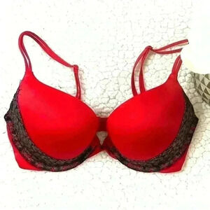 Victoria’s Secret Very Sexy Red Pad Push Up Lace Removable Straps Bra Size 32D